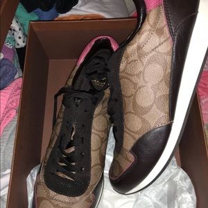 Very Comfortable Coach Sneakers